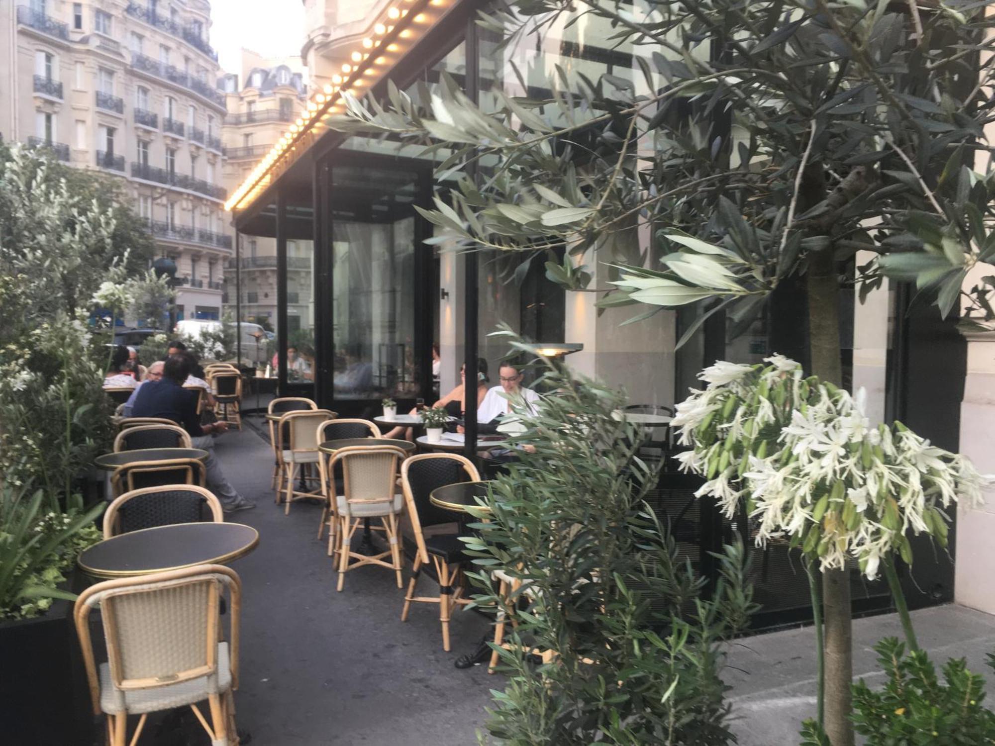 Appartement Center 6eme ,gare Montparnasse 1 Minute,5 Minute Eiffel Tour And Louvre Meusm Parijs